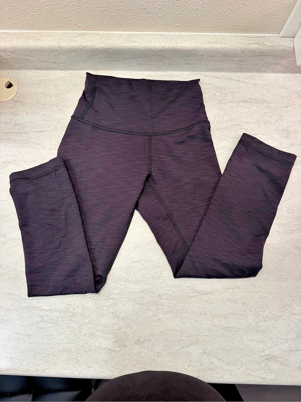 lululemon - Black Leggings - Size 2